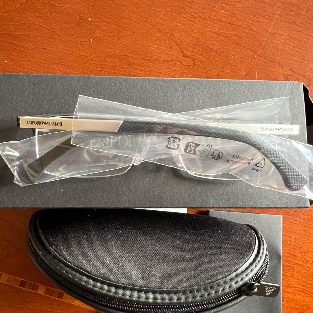 Emporio Armani Metal frame - Picture 5 of 6